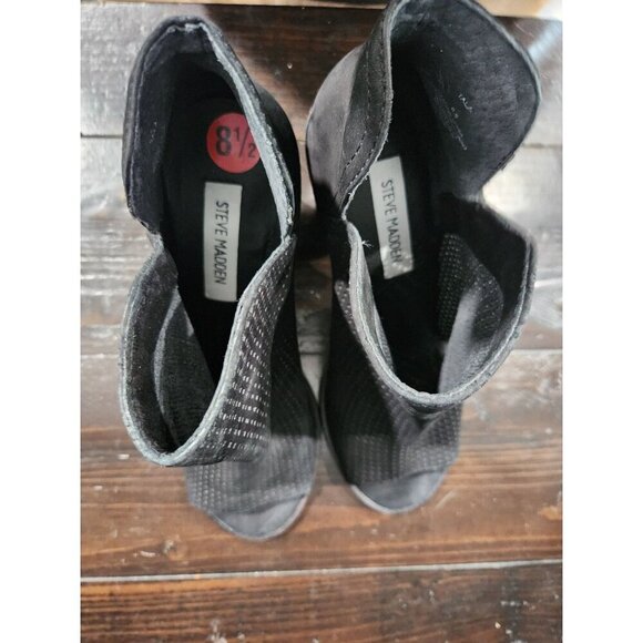 EUC Steve Madden Tala Perforated Black Suede Ankle Boots/Sz. 8.5 - Picture 10 of 10